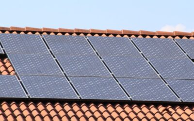 EU-irányelv: napelemes háztetők 2030-tól